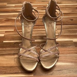 Badgley Mischka Women's Florencia Heeled Sandal